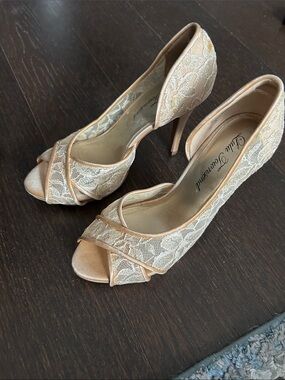 Lace Peep-toe Heels